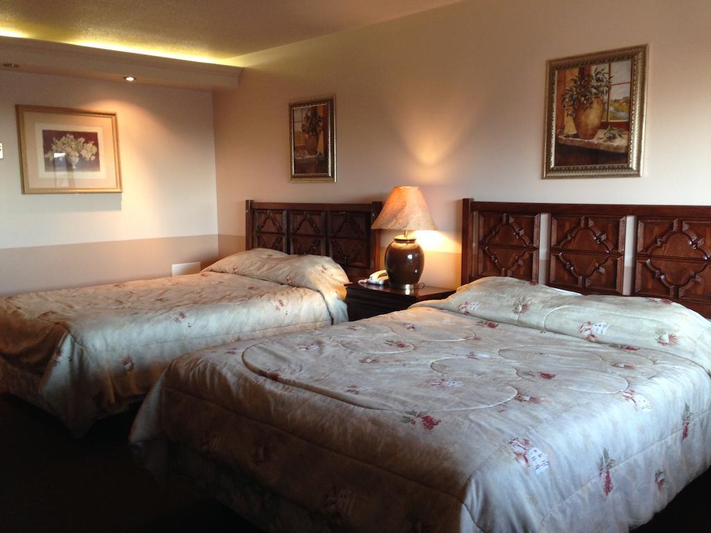 Traveller'S Inn Dawson Creek Quarto foto